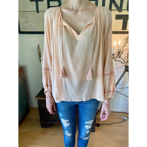 SOLD ♥️ Spell ♥️ Moroccan Luxe Pink Blouse - Picture 3 of 9